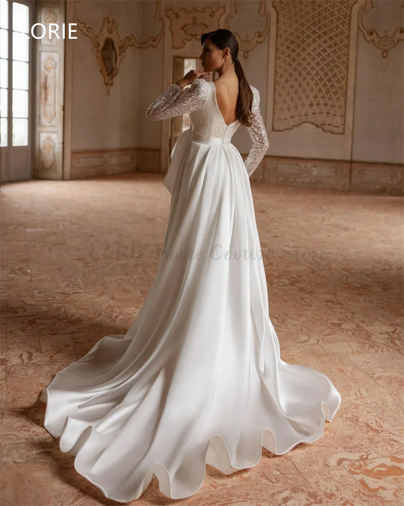 LORIE ساتان لامع على شكل حرف a أنيق مزين فستان الزفاف فتحة جانبية زي العرائس على شكل حرف v بدون ظهر ثوب زفاف مخصص 2025