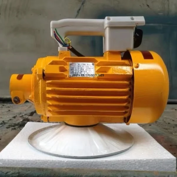 Engine Concrete Vibrator Internal Motor 28mm Tip Diameter High Efficiency Vibrating Table Hose