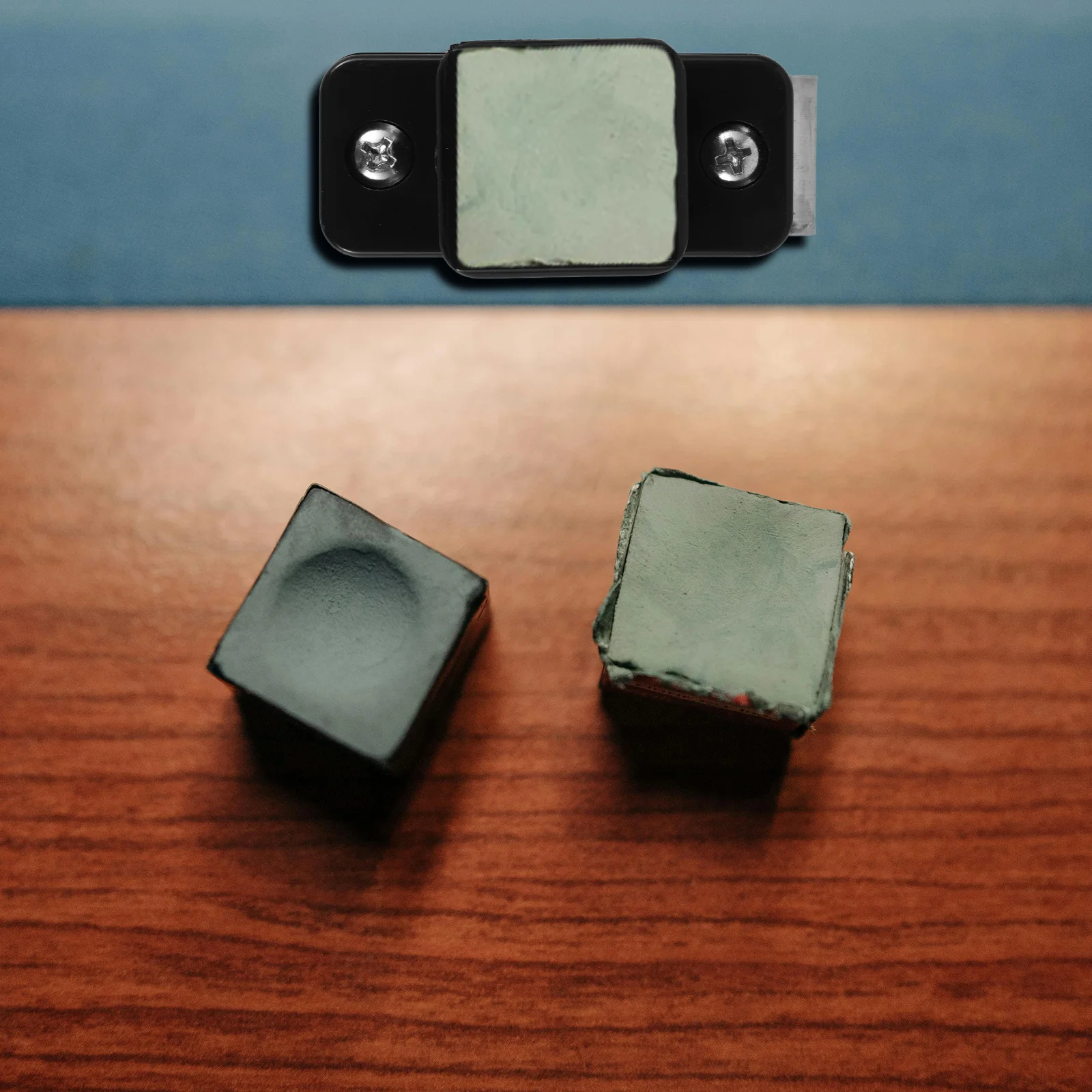 حامل طباشير البلياردو المحمول، مشبك بلاستيكي متين، ملحق جديلة خفيف الوزن، سهل الحمل لفترة طويلة، مشبك طباشير بلاستيكي لحمام السباحة