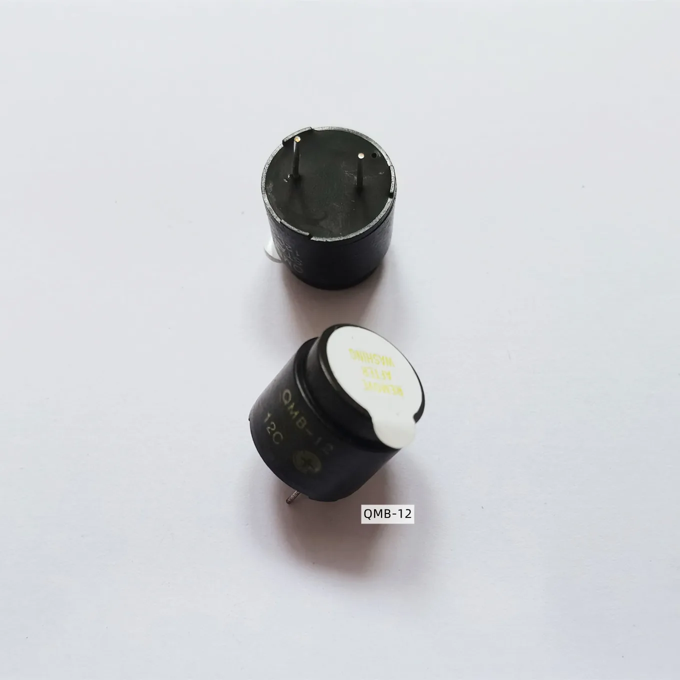 Original new 100% QMB-12 buzzer 12V 16*14mm 85-97dB frequency 2.048Hz 40mA (Inductor)