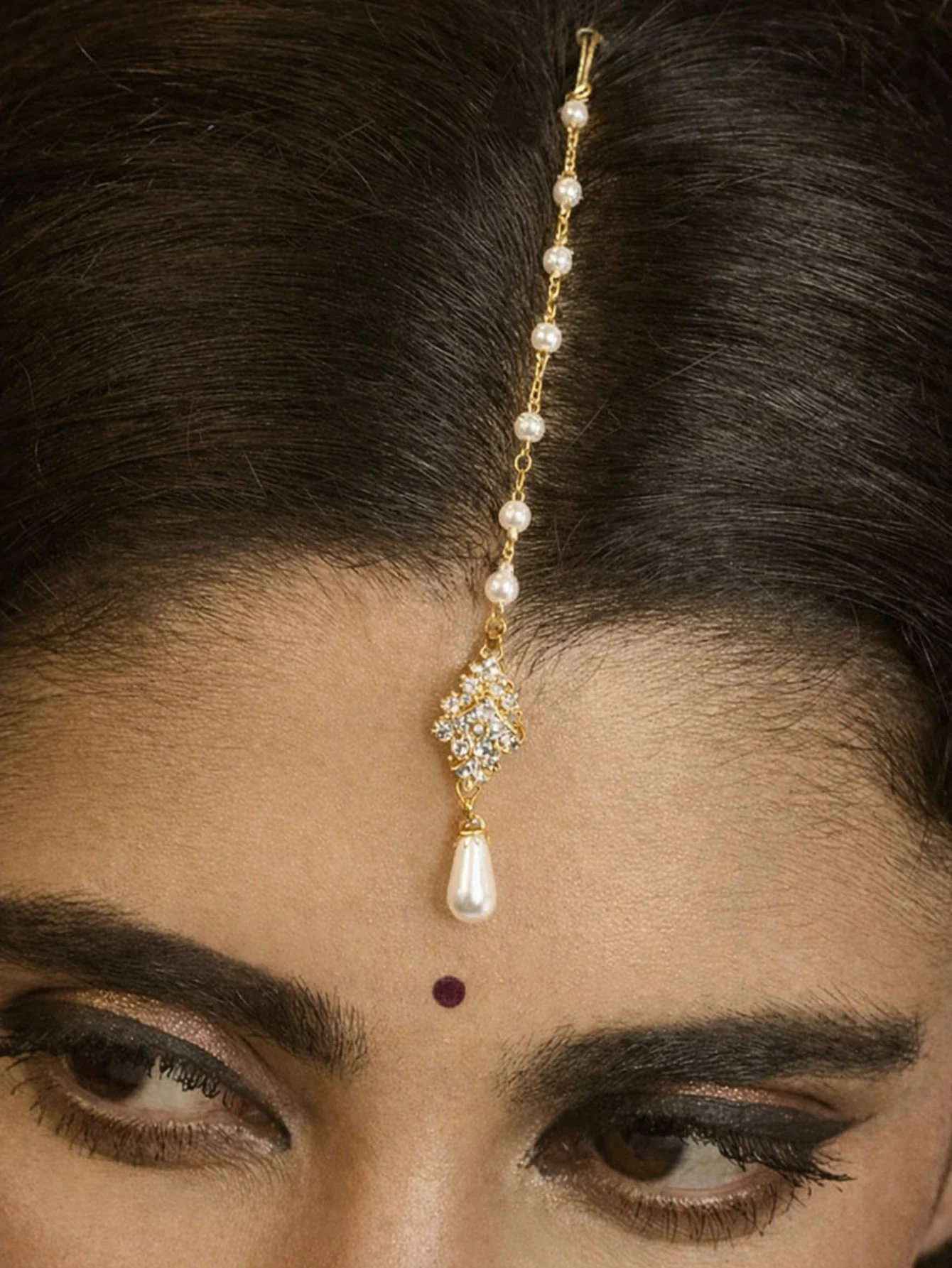 Gold Plated Indian Maang Tikka Head Chain With Imitation PearlCubic Zirconia Vintage Forehead Pendant for Wedding Bridal Ethnic