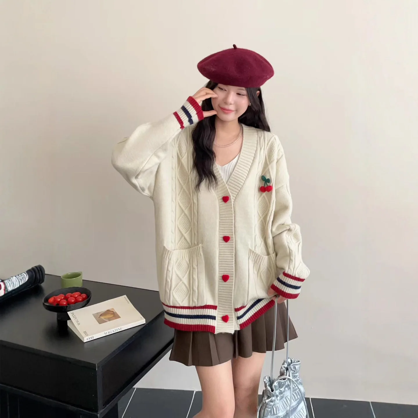 Liebe Taste Pullover Jacke frauen Herbst und Winter Neue Stil Faul Stil Lose 2025, Gestrickte Pullover Strickjacke Frauen