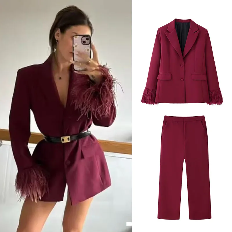 

Женский комплект 2025 года, женский новый модный топ с украшением из перьев + прямые брюки, однотонный комплект из двух предметов, женский элегантный пиджак