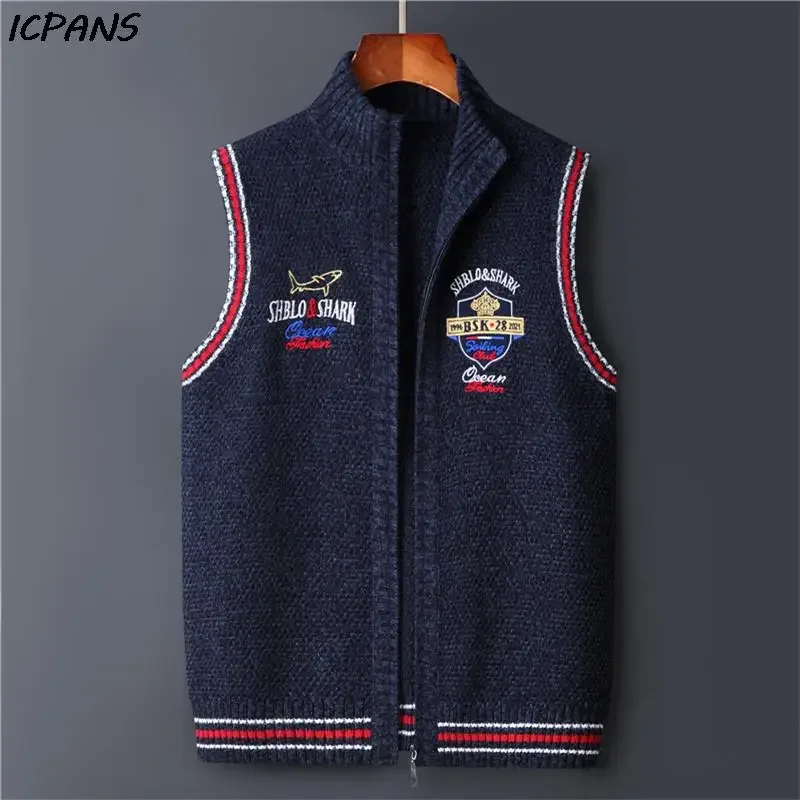2025 Letter Knitted Vest Sweater Men Korea Clothing Casual Sleeveless Jackets Male Pullover Kint Wear Outwear Autumn 2022