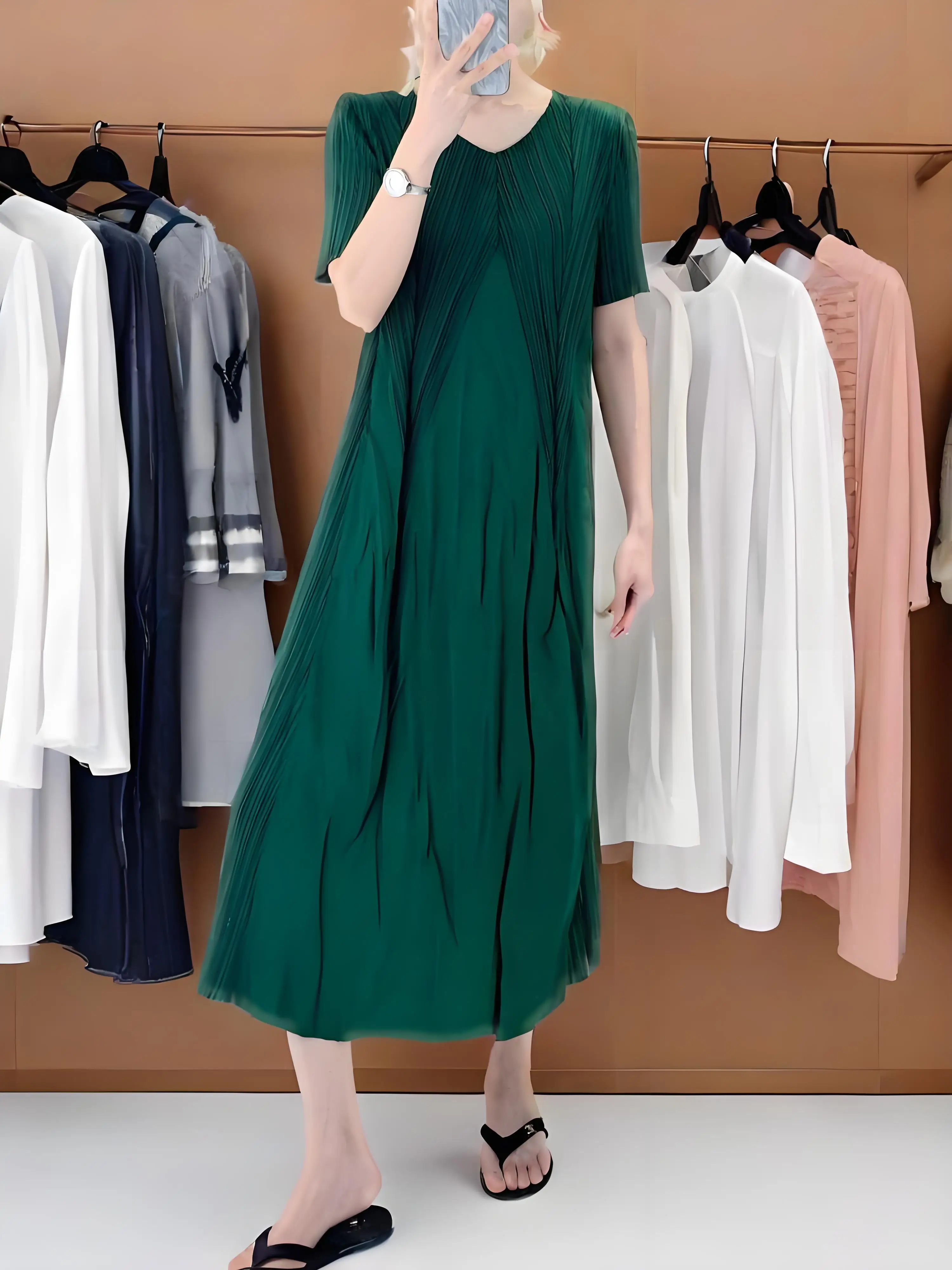 

Miyake's New Summer Dress Is Simple, Comfortable, Loose and Elegant A-shaped Skirt Pleats Fashionable Commuter and Thin Skirt