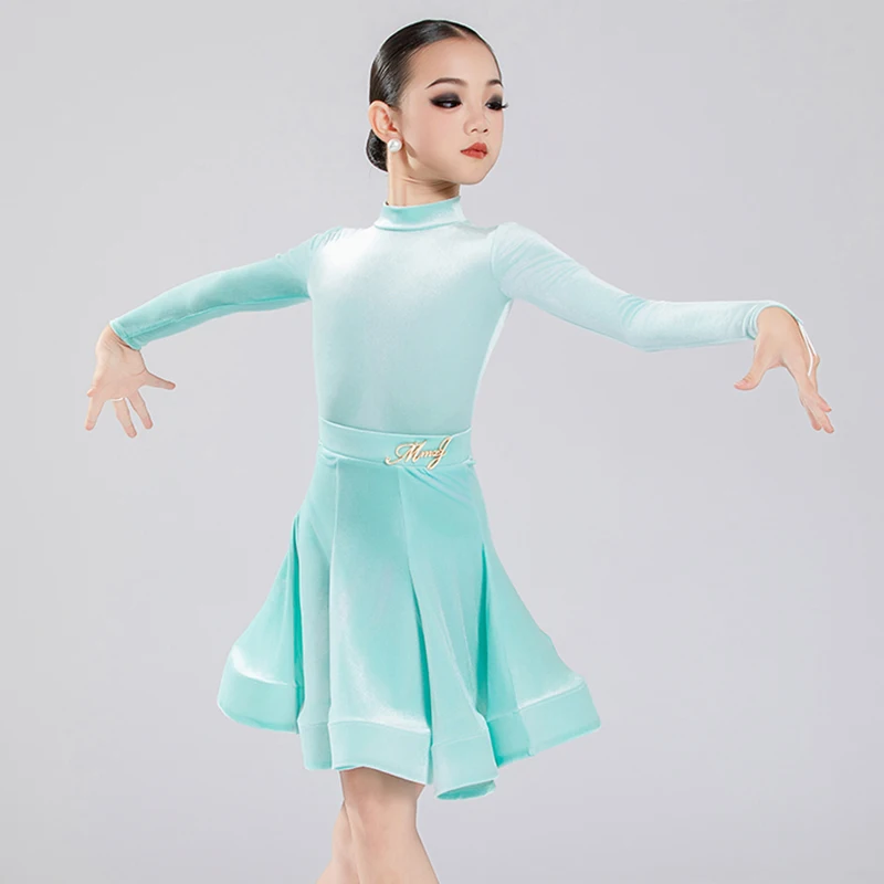 

Зимний бархатный костюм для латинских танцев 2025 года, одежда для соревнований для девочек, наряд для выступлений с длинными рукавами, сценическая одежда для латинских соревнований 4529