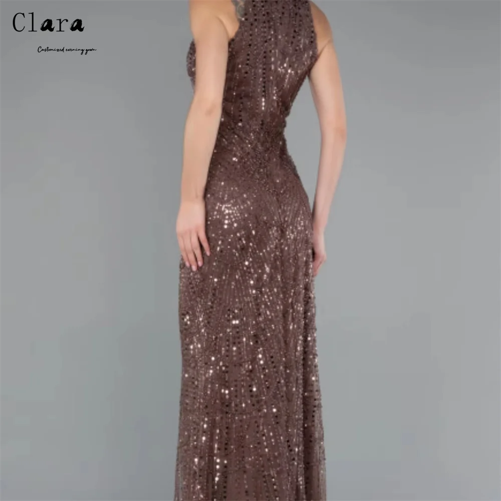 Clara Abiti da sera eleganti senza maniche con scollo tondo personalizzato a coda di pesce con spalle scoperte per abiti da festa eleganti di lusso da donna 2025
