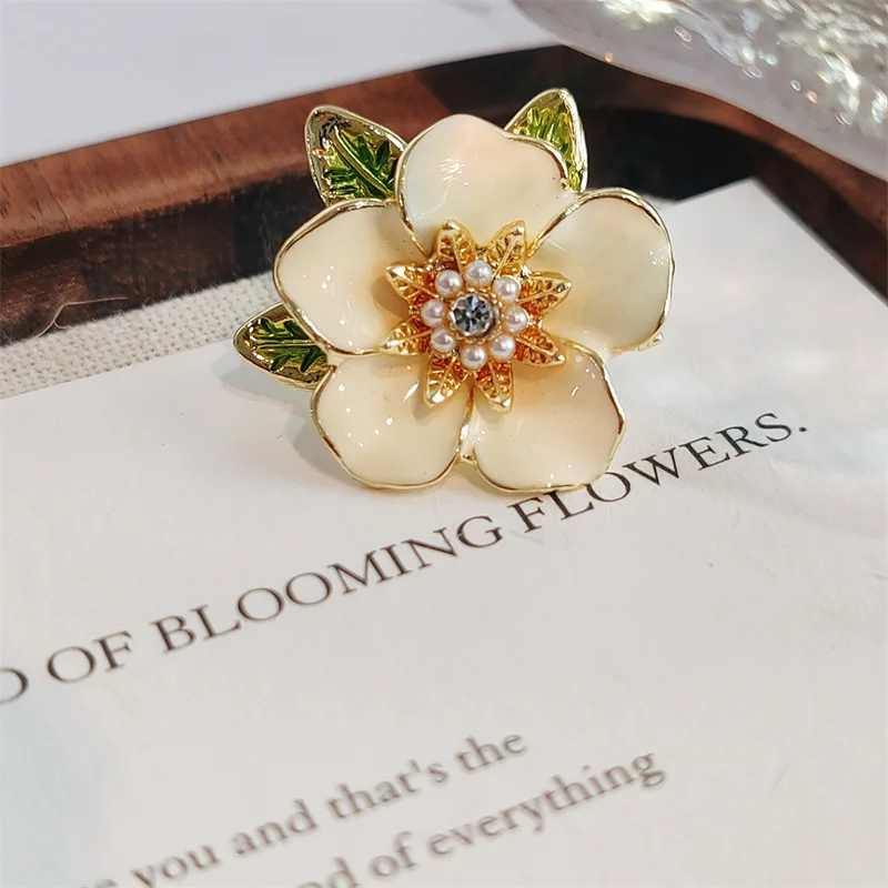 Flower Anti-slip Brooch Shawl Clip Chest Button Shirt Suit Corsage Pin Decoration Buckle Clothing Accessorie Badge Jewelry Gift