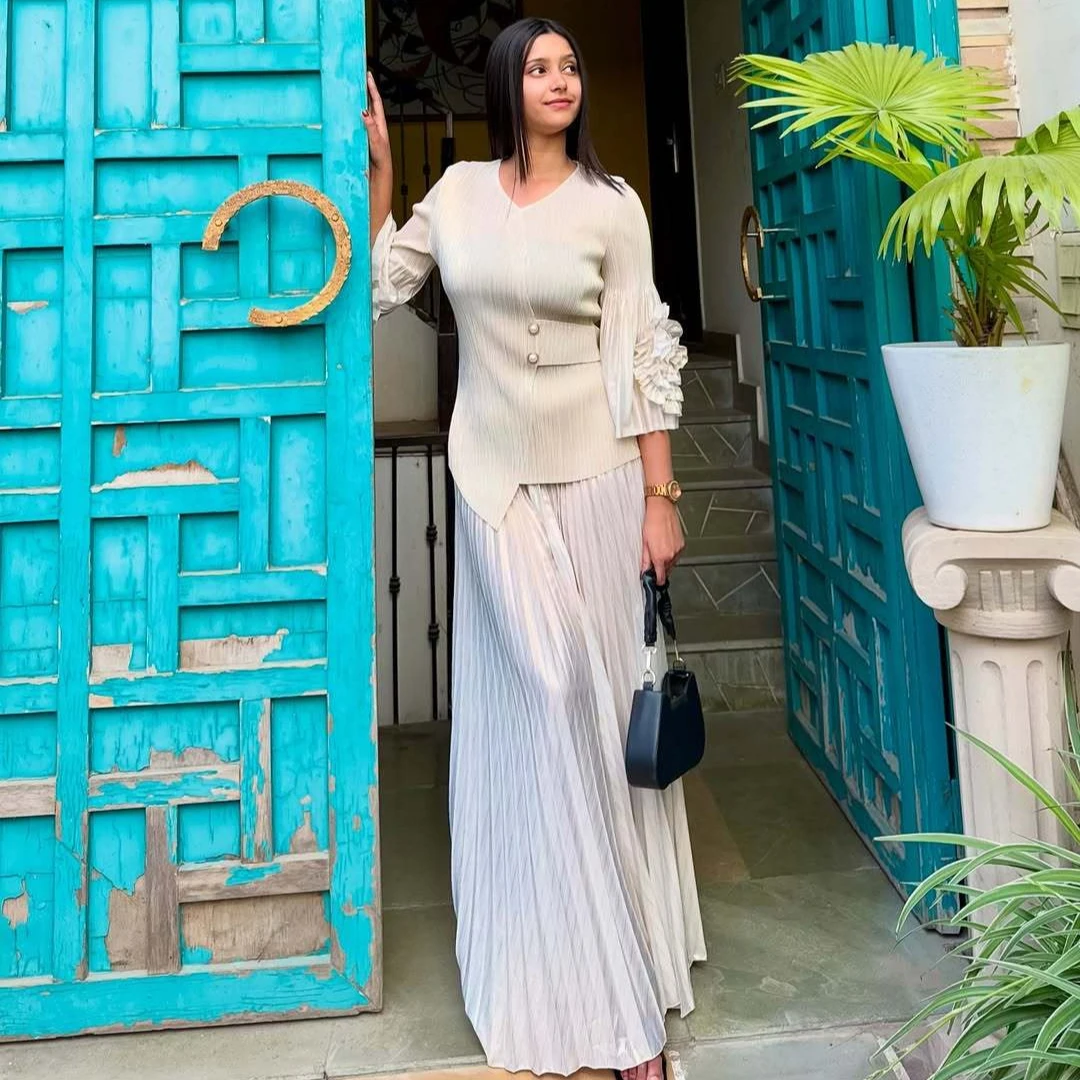 

2025 Miyake Pleated Lantern Sleeve Top & Wide Leg Pants for Women Casual Office Clothes Fashion V-neck Lady Loose 2 Piece Outfit