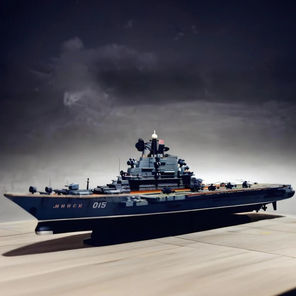 

1/700 Minsk Aircraft Carrier Static Finished Model Plastic Ship Model Collection Warship Gift High-end Ornaments Home Decoration