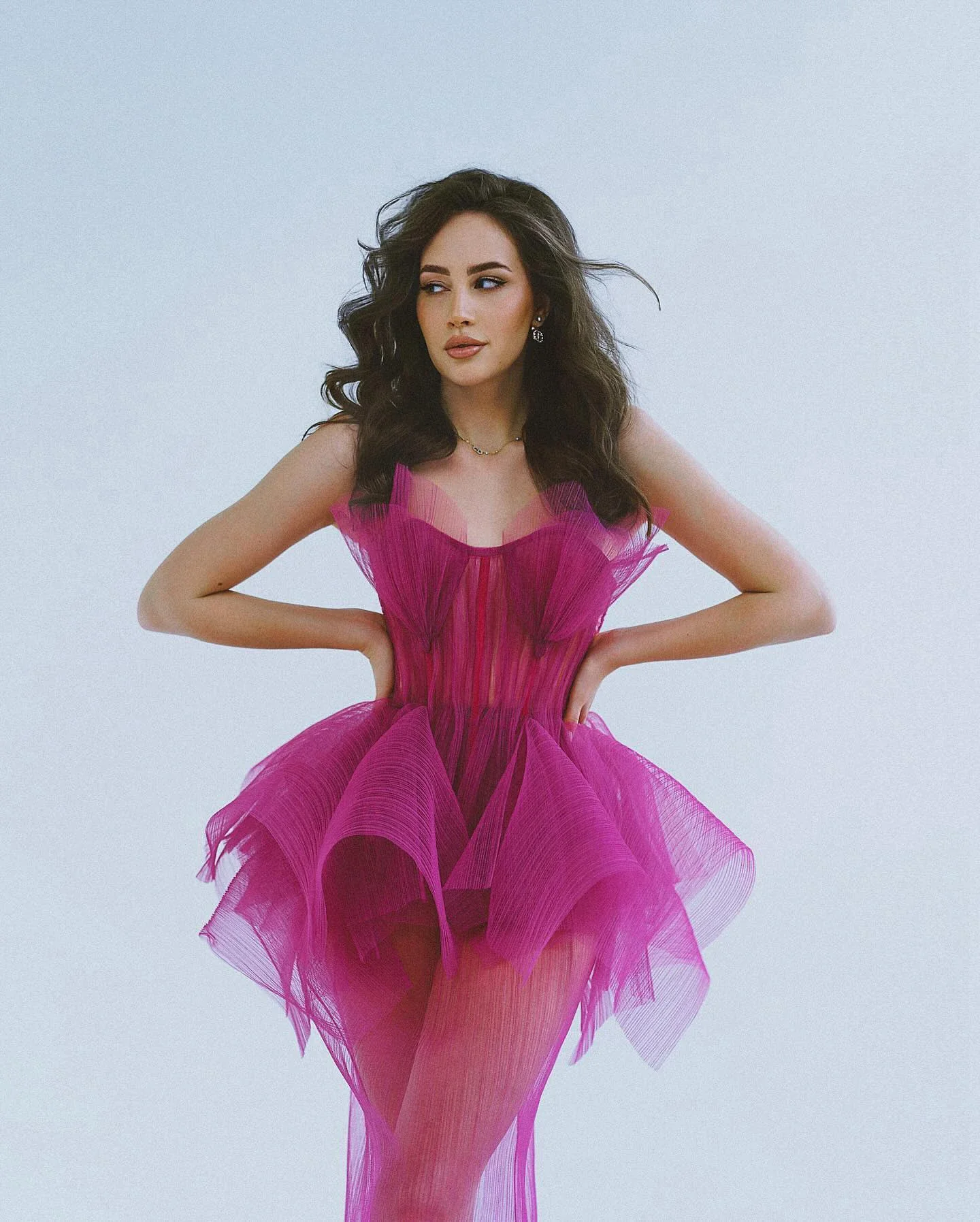 2025 유행 환상 환상 Tulle 파티 드레스 Fuchsia Ruffled Sheer Prom Maxi Dress Women See Thru Special Occasion Dr