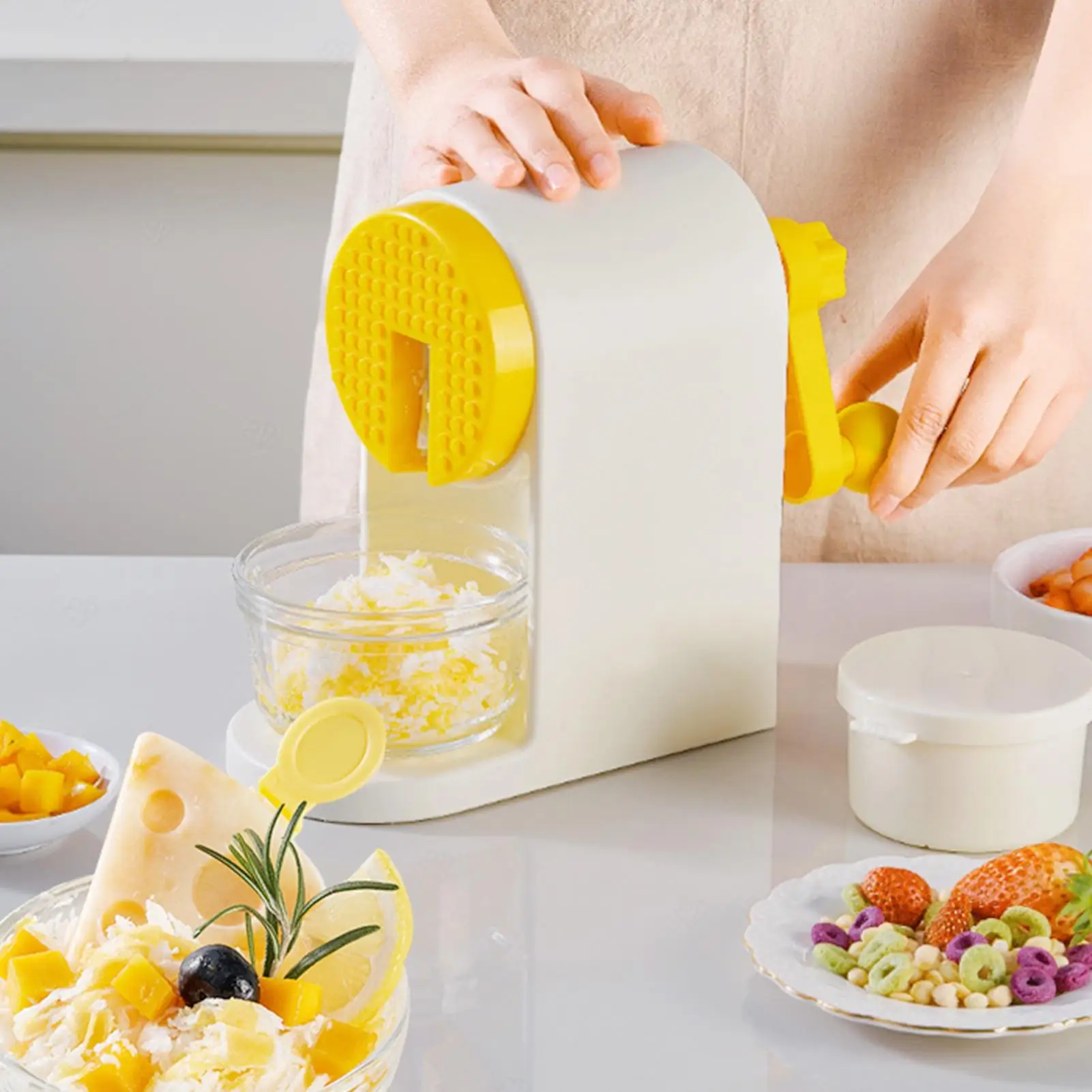 

Manual shaved ice machine Hand Crank Ice Shaver Machine Hand Crank Snow Cone Maker Machine Portable Ice Shaver Kitchen Tool