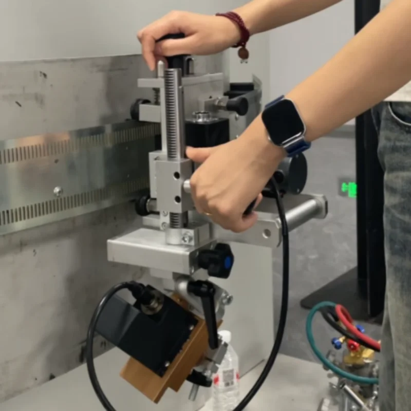 Energy Efficient Rack and Pinion Drive Automatic Welding Machine Pipe Orbital Welding CO2 Welding Tractor for Large Tank Welder