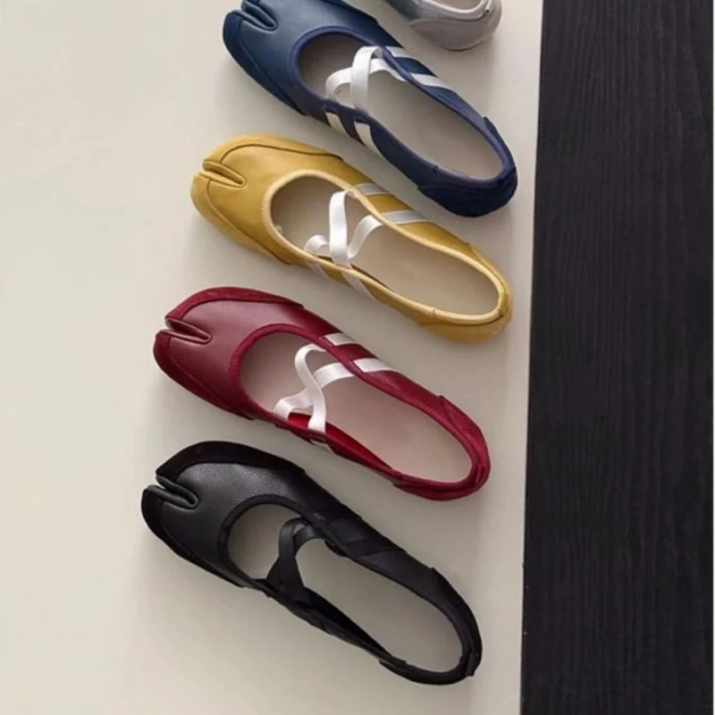 

2025New Style Split Toe Flat Shoes Women Summer Genuine Leather Mary Jane Single Shoes Cross Strap Soft Bottom Ballet Shoes