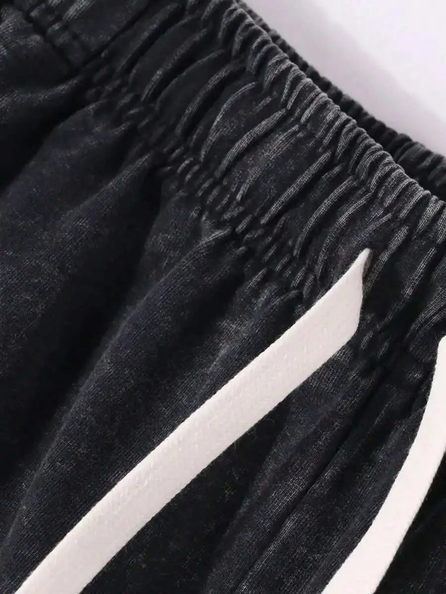 

Washed Cotton Mens Casual Shorts With Drawstring Waist And White Stripes