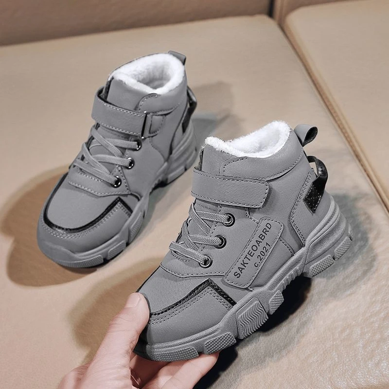 

Зимние зимние ботинки для мальчиков и девочек, 2026, новая теплая обувь на толстой флисовой подкладке, нескользящая обувь в мультяшном стиле для средних и больших детей, школьная обувь на открытом воздухе