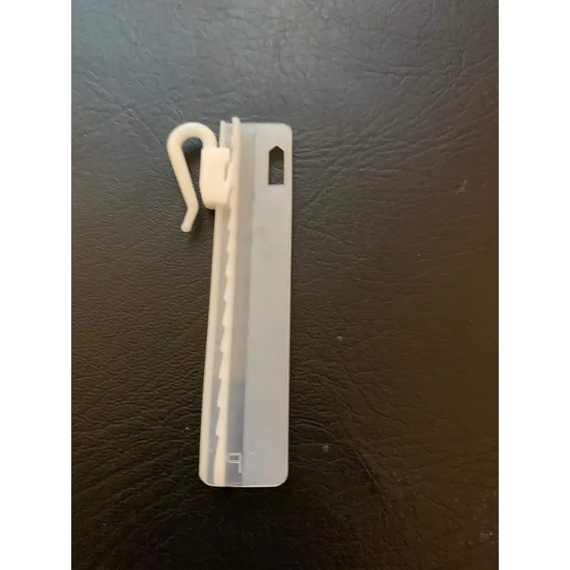 Pack of 10 - Adjustable Pinch Pleat Curtain Hooks - 75mm Sew in Type