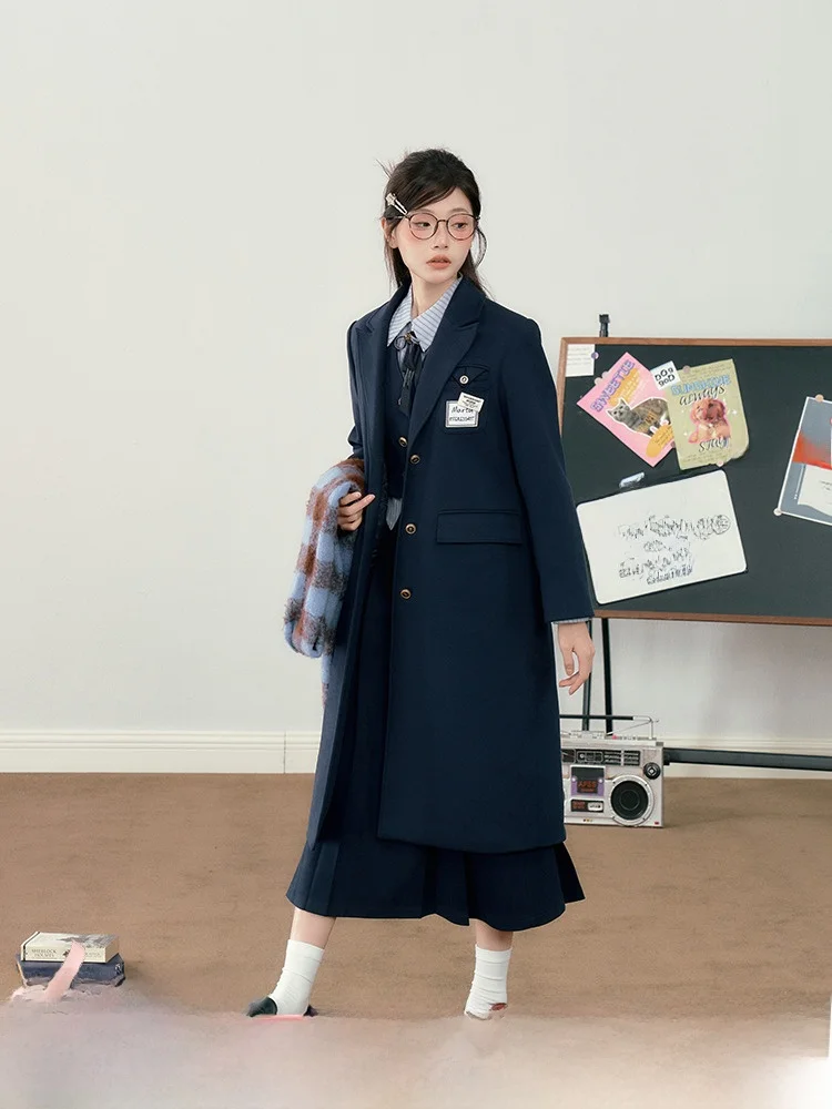 

Женское шерстяное пальто для колледжа, стеганая ткань средней длины, дизайн свиньи, корейское модное осенне-зимнее пальто Manchester Memory