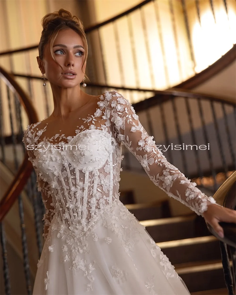 エレガント A ライン ウェディングドレス O ネック フルスリーブ フォーマルイブニングドレス マキシレングス ブライダルドレス ローブ・デ・マリー