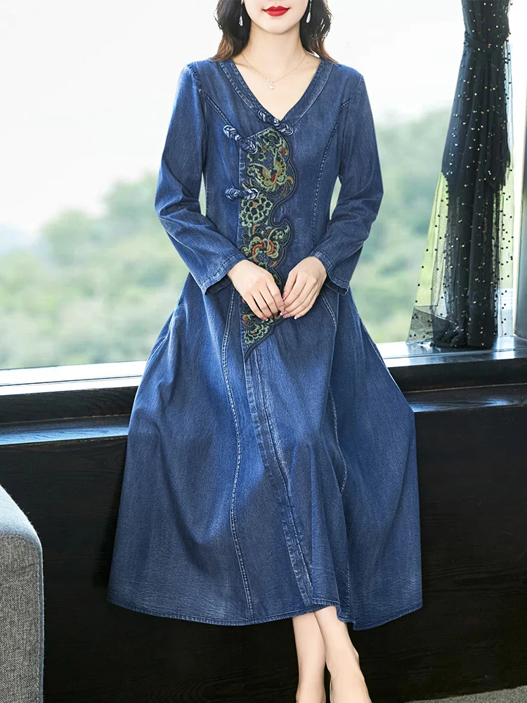 

TIYIHAILEY Full Sleeve Dress Vintage Women Long Mid-Calf Autumn Denim Chinese Style Embroidery V-neck Ladies Clothing M-4XL