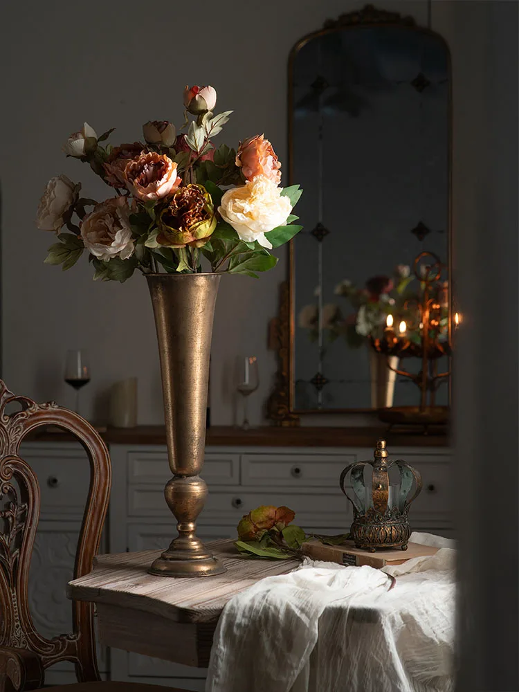 Luxury Gold Metal Floor Vase | 54cm/48.5cm Vintage Trophy Urn | Wedding & Home Centerpiece with Embossed Design