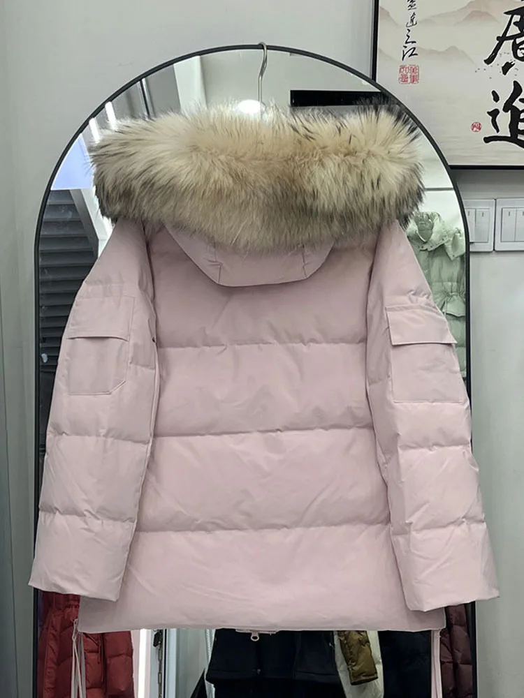 Nueva moda de invierno, chaquetas acolchadas, abrigos con Cuello de piel de mapache Natural, chaqueta de plumas de ganso con capucha para mujer, abrigos femeninos para exteriores