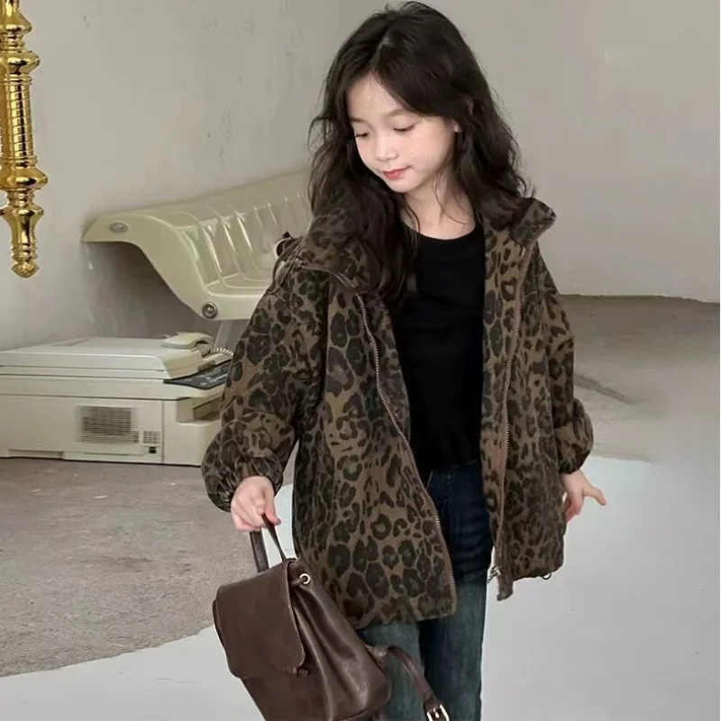 

Girls' Autumn and Winter Leopard Print Jacket 2025 New Korean Style Children's Fashionable Zipper Top Teenagers Casual Jacket