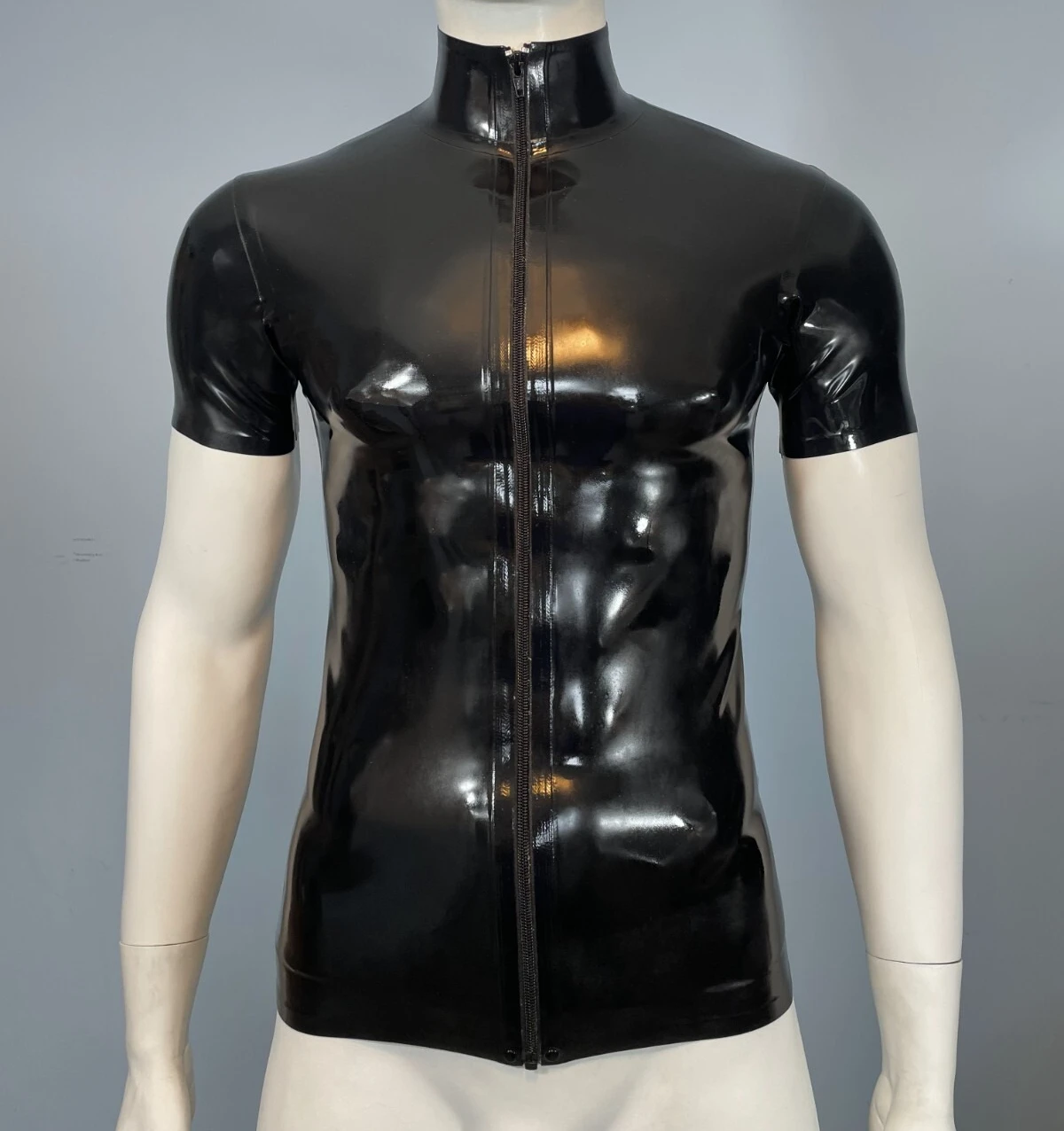 

Rubber Latex T-shirt with Front Zipper and Short Sleeves