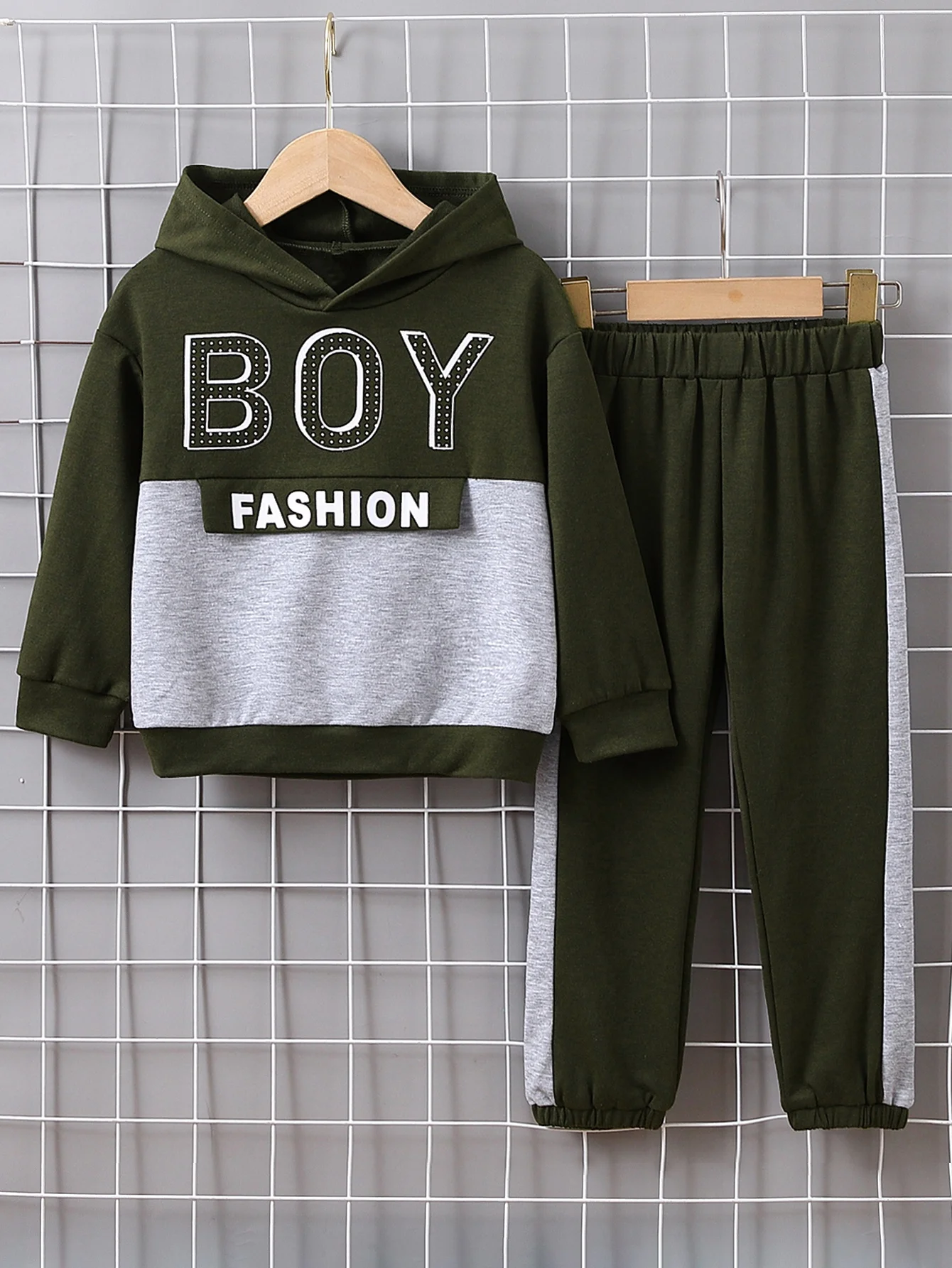 

Boys' Letter Print Long-Sleeved Hooded Sweatshirt and Pants, Casual 2-Piece Set, Spring and Autumn