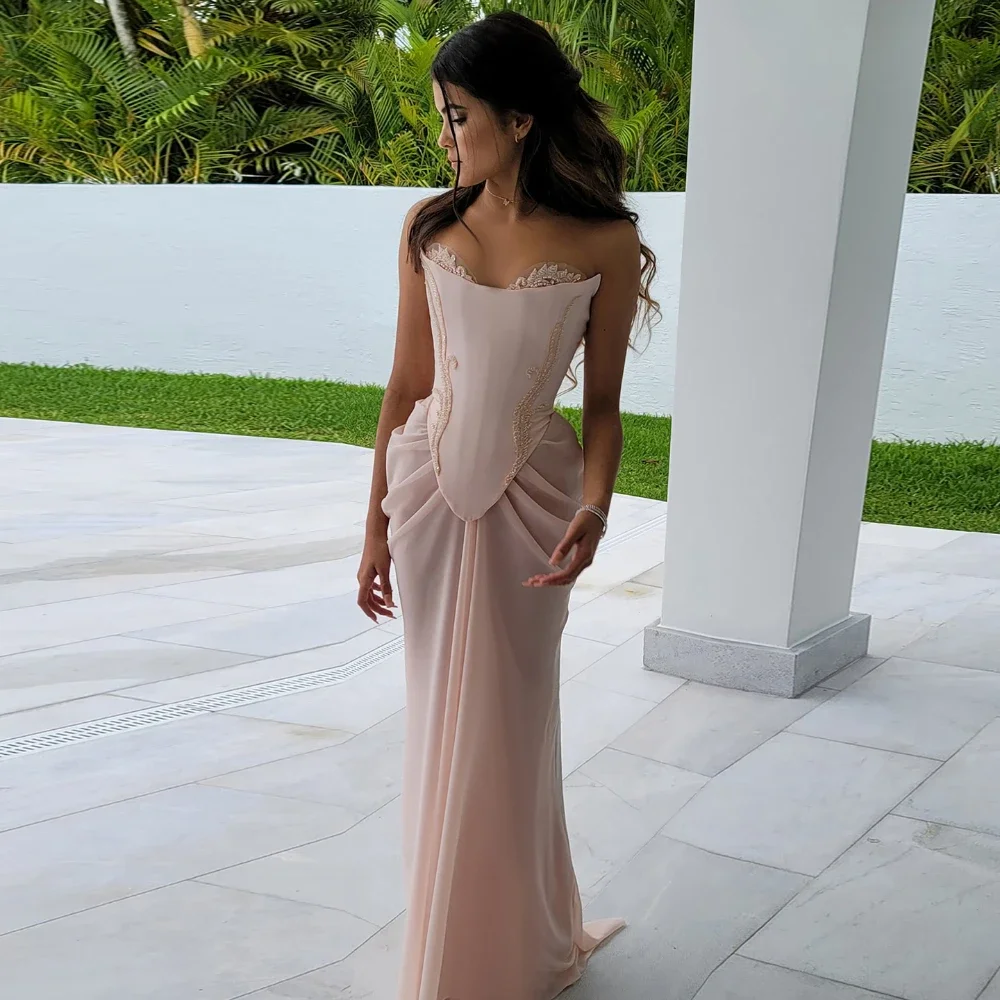 Elegant Strapless Sleeveless Pearls Beads Evening Dresses Fashion Floor Length Pink Mermaid Gowns Sweep Train Party Dresses