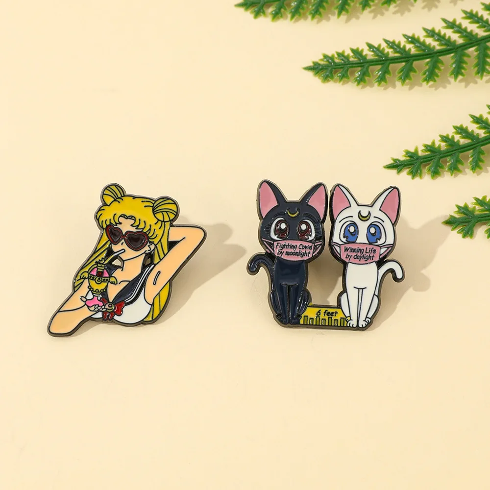 2PCS Tsukino Usagi Luna Artemis Pins Sailor Moon Badges Anime Pendant Cute Brooches for Backpack Clothing Lapel ACG Cosplay Toys