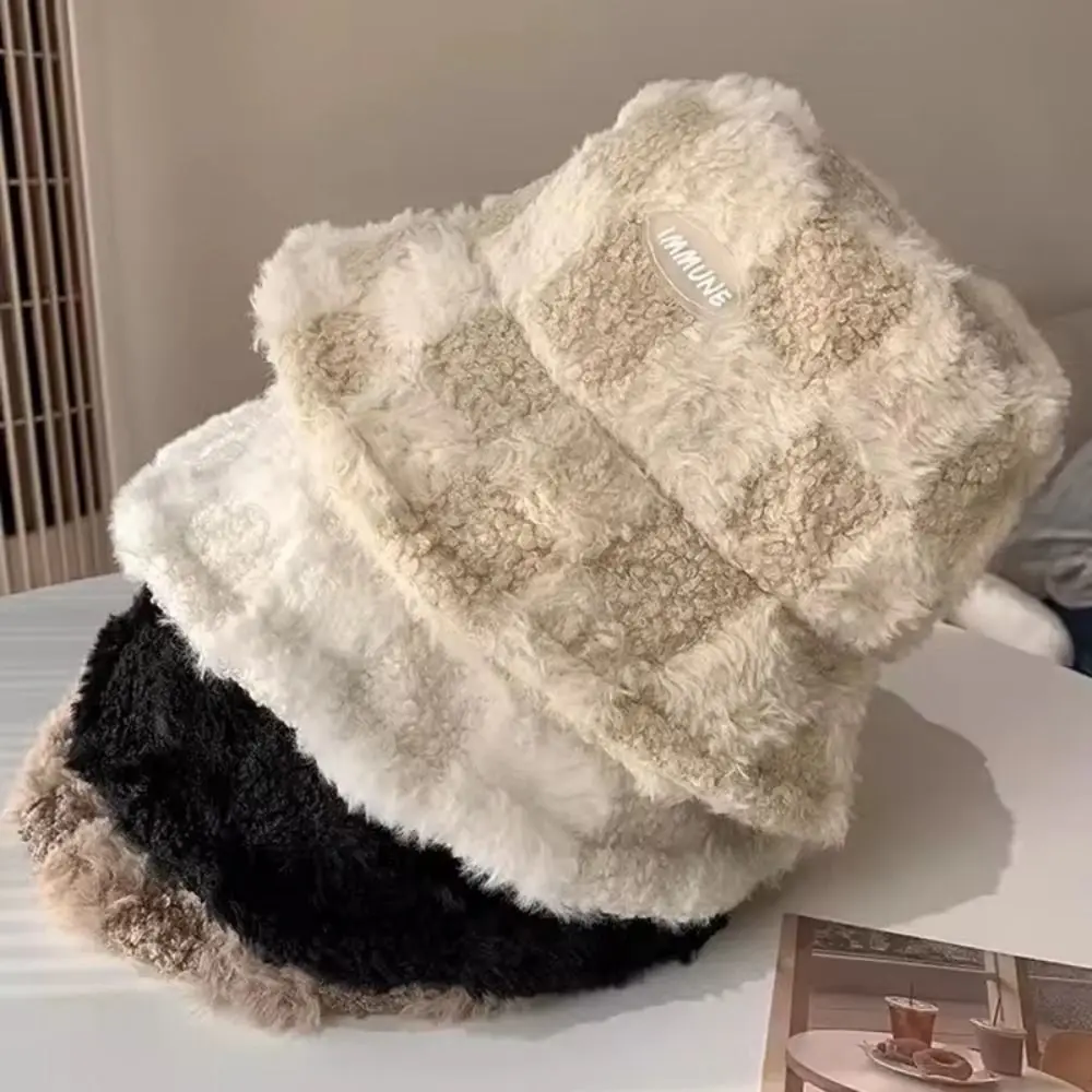 Plaid Checkered Women Bucket Hat Adjustable Faux Fur Winter Fisherman Hat Wind-Resistant Warm Lamb Wool Fisherman's Hat