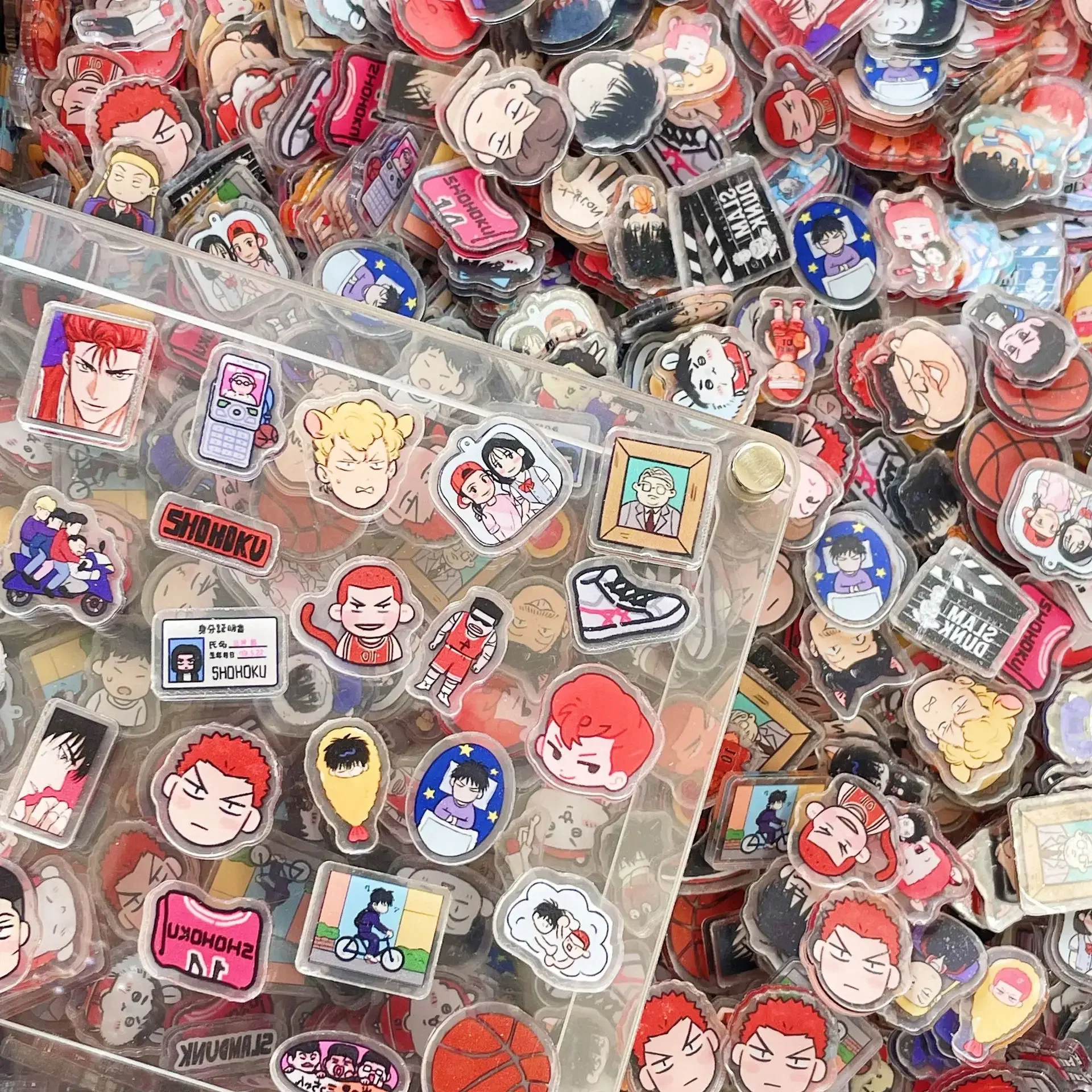 41 Stile 2cm 100-500g Anime-Serien Jujutsu Kaisen ONE PIECE Sailor Moon DIY Acryl-Zubehör Schlüsselanhänger PP-Clip Patch – Detail 6