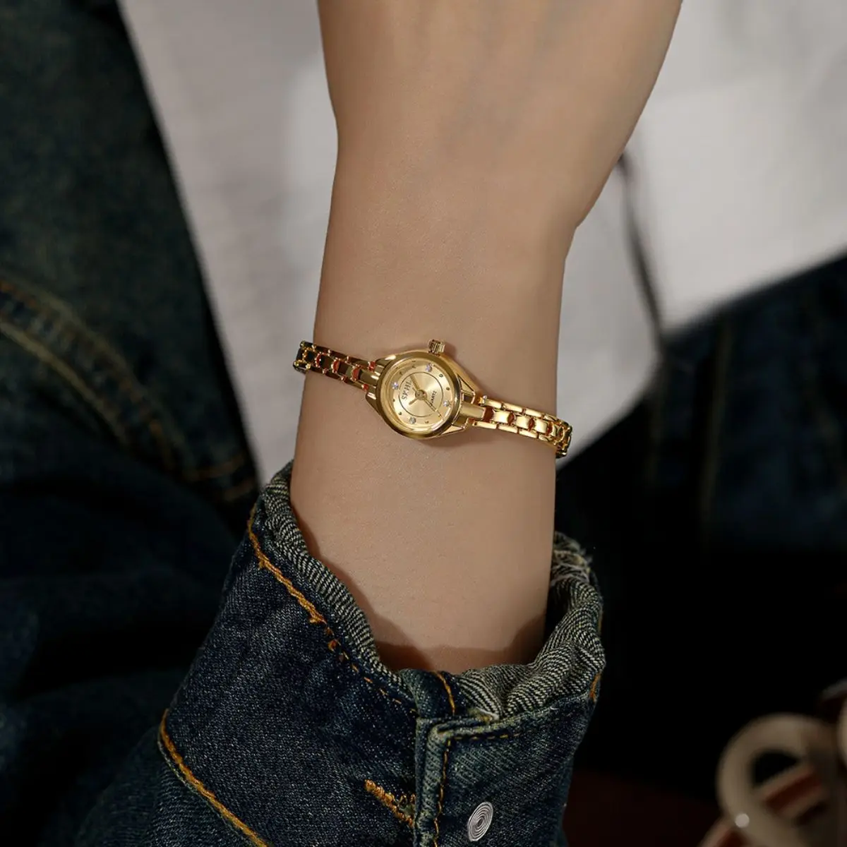 

New Minimalist Luxury Quartz Watch Mini Round Gold Watch Elegant Steel Strap Casual Women'S Watch Fashionable Quartz Wristwatch.