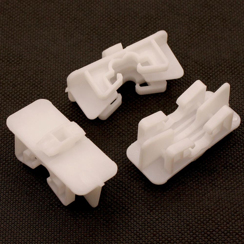 2Pcs For Ford 18 Year Ecosport 09/10/11/12 Year Fiesta Car Headlight Support Bracket Base Clips Plastic Fastener Clip