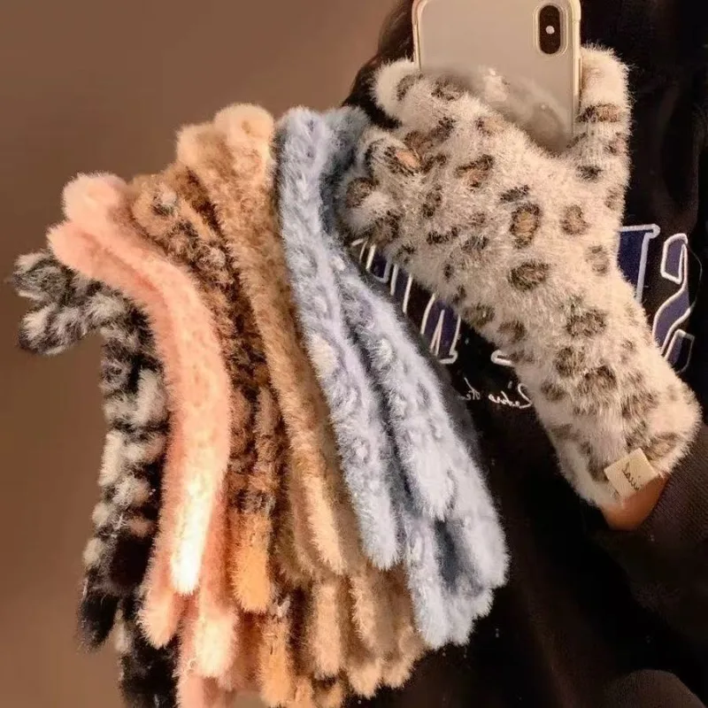 

Меховые перчатки без пальцев с леопардовым принтом, модные плюшевые перчатки с полупальцами, теплые мягкие женские перчатки