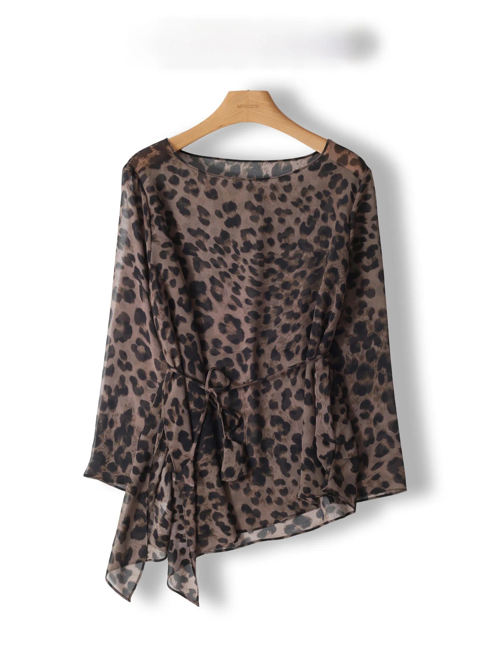 

Casual Loose Fashionable Leopard Print Design Top Eye-Catching Cool Concealing European Style Loose Fit Breathable Women's Shirt