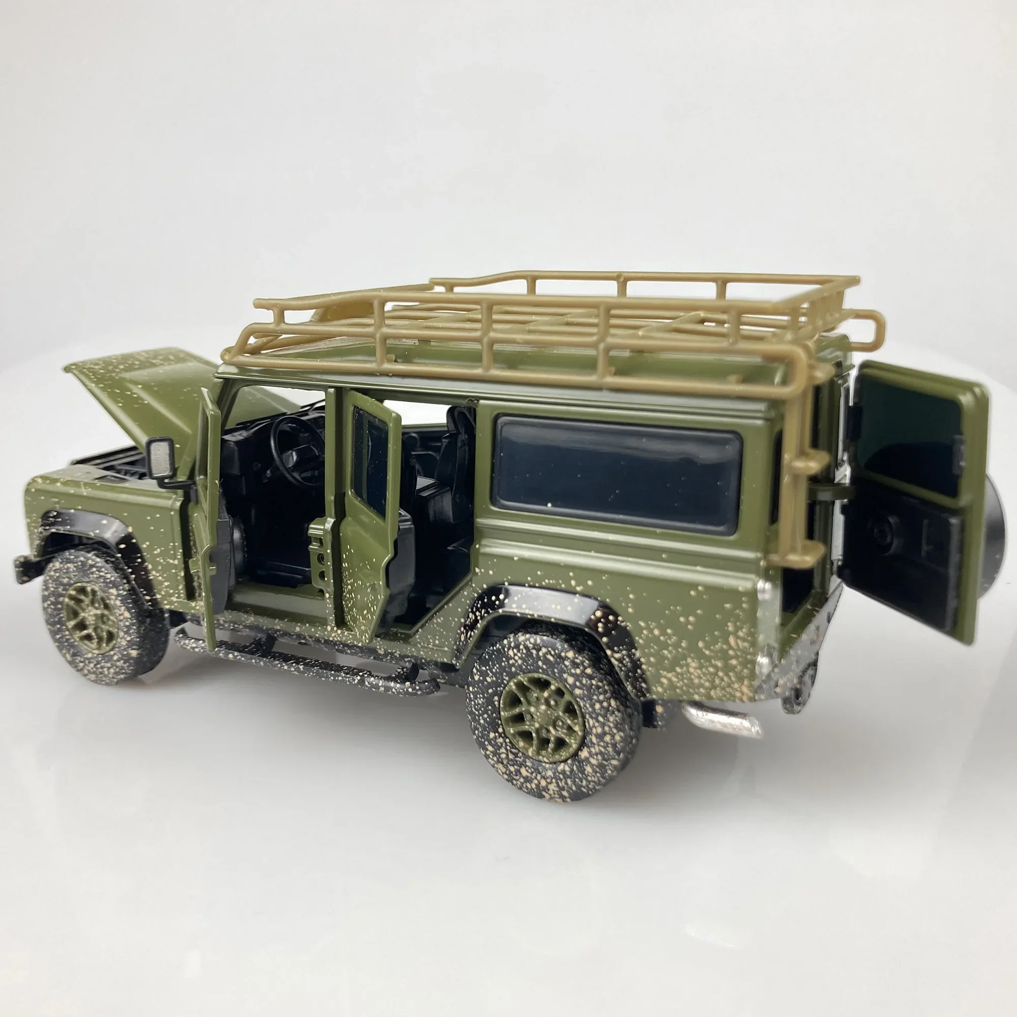 1:32 Scale 2012 Land Rover Defender 110 Off-Road Vehicle ORV Car Diecast Model Muddy Green Color