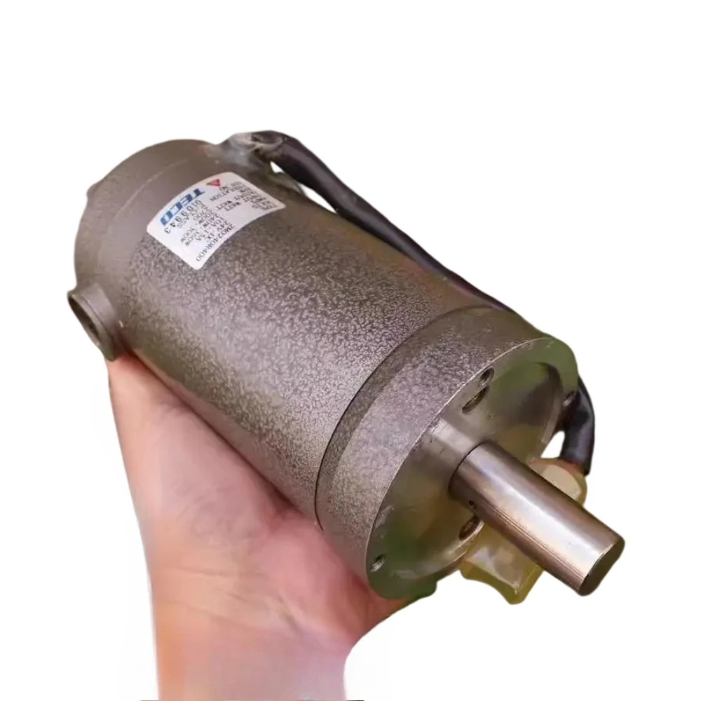 O motor de escova de carbono DC24V 300W 2700 RPM é usado para esteiras, ferramentas elétricas, acessórios elétricos de eixo diy, etc.