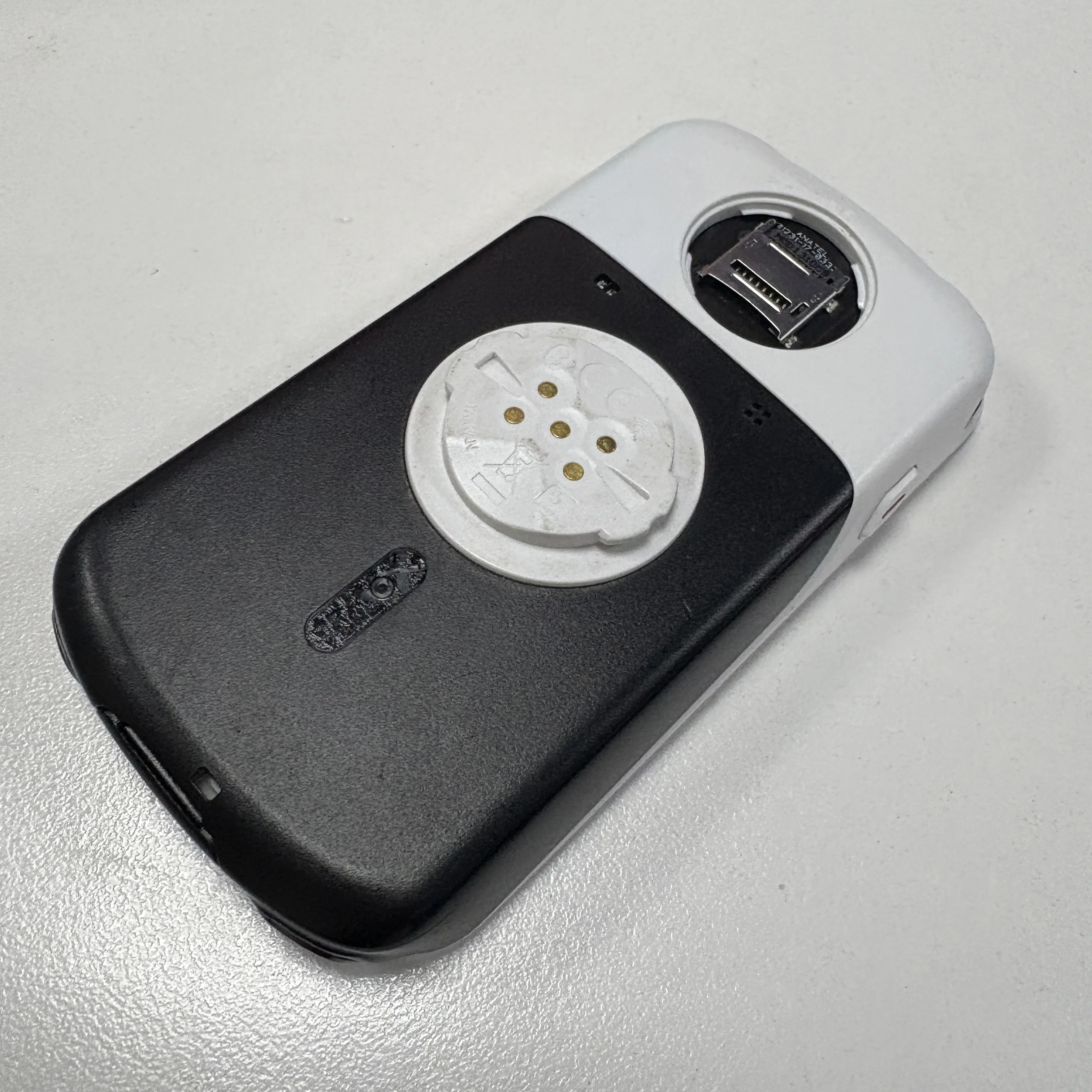 アクセサリー Garmin Edge 1030 Garmin Edge 1030 Back Case: The Ultimate Protection for Your