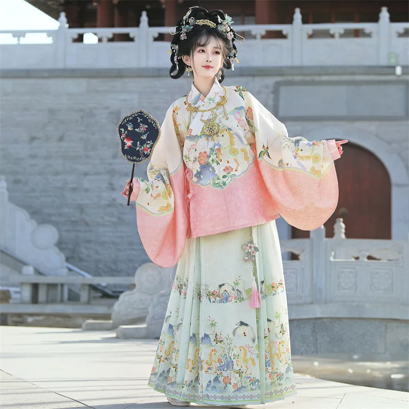 

Ming original Hanfu women's through-sleeved jacquard collar top Daming noble women's horse skirt cover