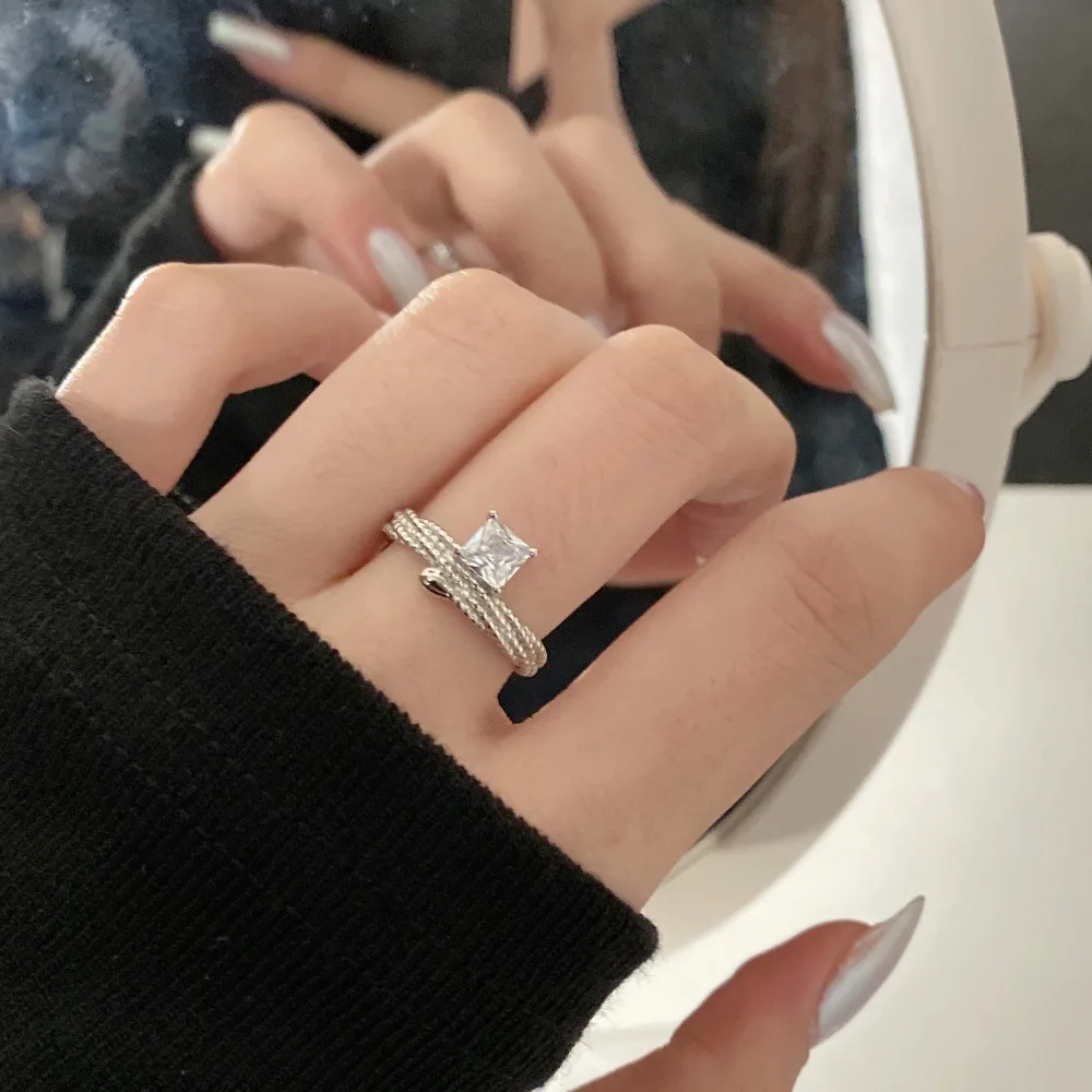 Bague en argent S925 pour femme, conception féminine, bague de personnalité de niche, ligne de fouet, torsion de pâte frite, mélange et match, ouverture réglable