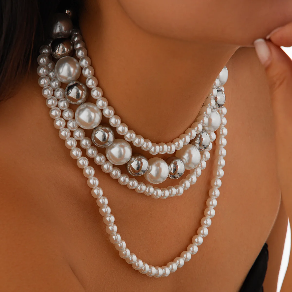 

Exaggerated imitation pearl bead collarbone necklace women 2024 multi-layer creative sweet long style girls fashion jewelry