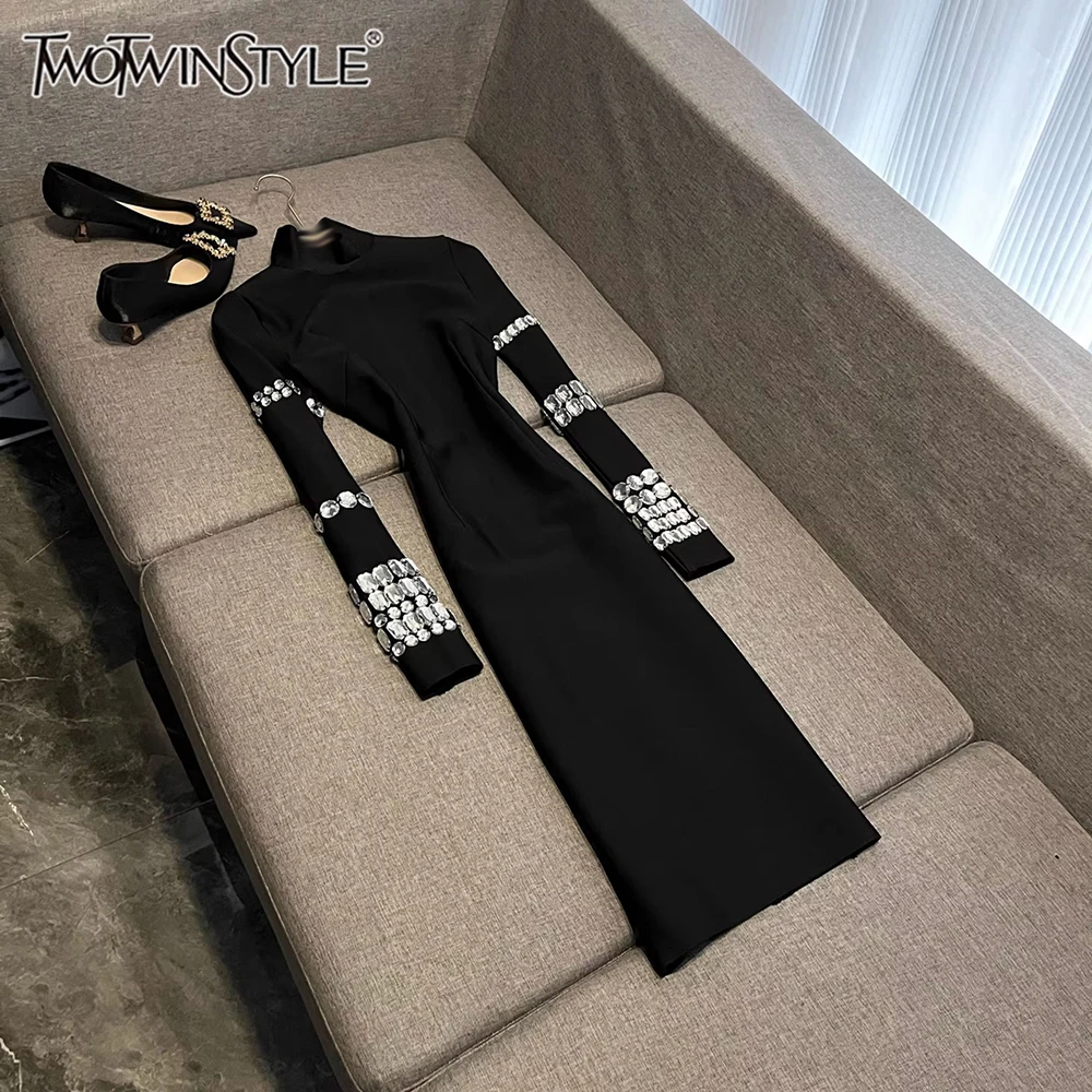 

TWOTWINSTYLE Temperament Solid Slimming Dresses For Women Turtleneck Long Sleeve High Waist Elegant Dress Female New VDR791315