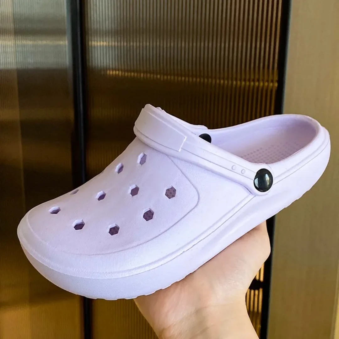 2023 sommer Frauen Hausschuhe Klassische Weibliche Clogs Pflege Sandalen Nicht-Slip Hause Rutschen Weiche EVA Garten Schuhe Strand Rutschen