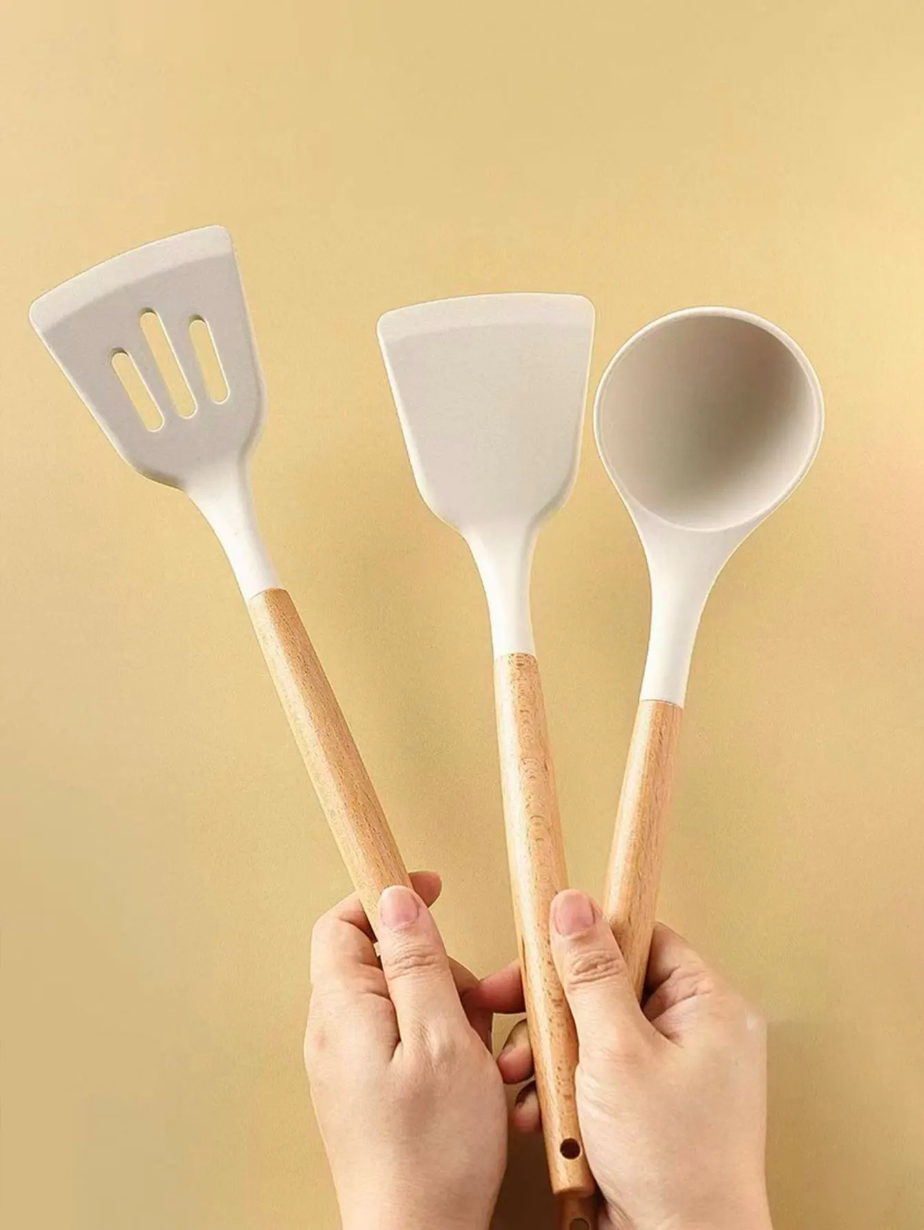 Food-Grade Kitchen Utensil Set, Soup Spoon, Silicone Spatula, Wooden Handle, Cooking Spatula Set, High Temperature Resistant, Non-Stick Pan Specific, 3-Piece Set