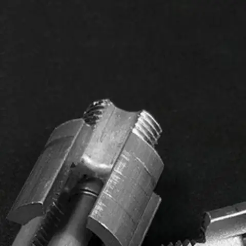 DN15 DN20 Pipe Threading Tool Integrated Internal & External Pipe Threading Tool for 1/2'' 3/4'' PVC Pipe Thread Cutting Tools
