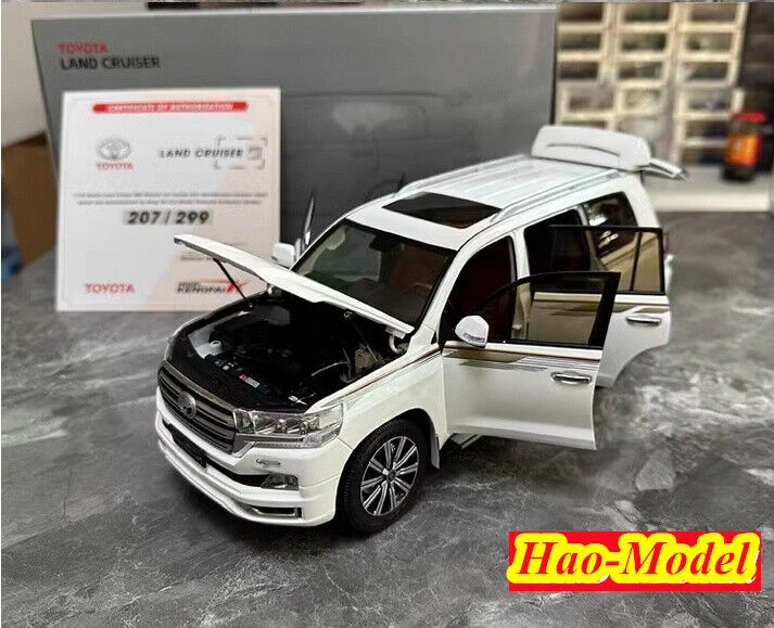 Kengfai 1/18 For Toyota Land Cruiser LC200 Alloy Diecast Model Car Ornaments Toys Boys Birthday Gifts Hobby Display Collection