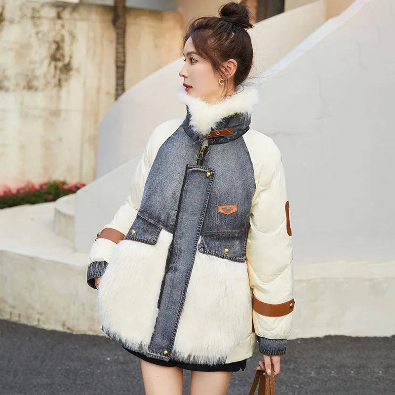 

2023 New Women Down Coat Winter Jacket Female Faux Fox Fur Denim Stitching Parkas Thicken Warm Outwear Big Fur Collar Overcoat