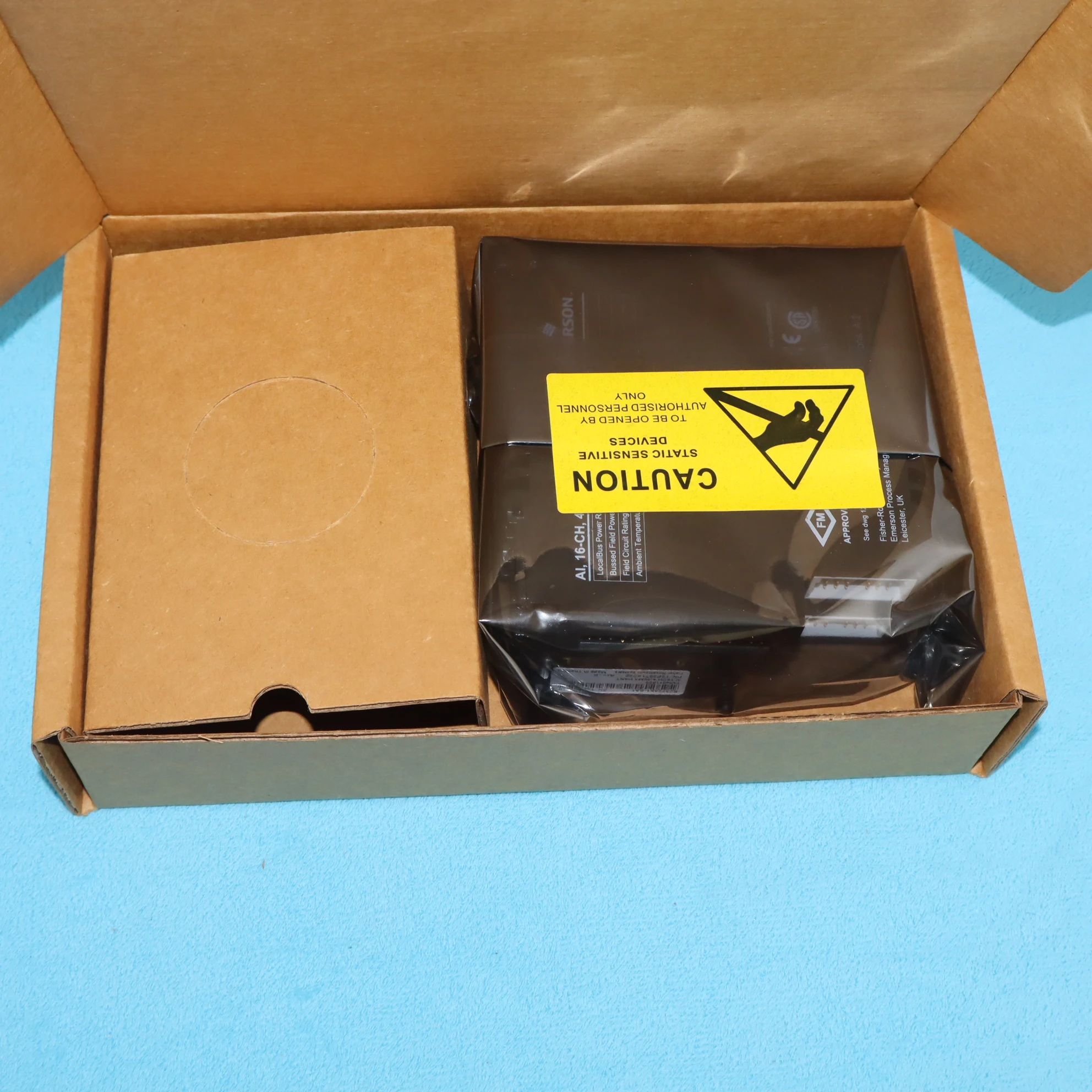 

DELTAV KJ3223X1-BA1 AI 16CH 4-20 мА HART /KJ3223X1-BA1 + KJ3223X1-EA1=VE4003S2B6